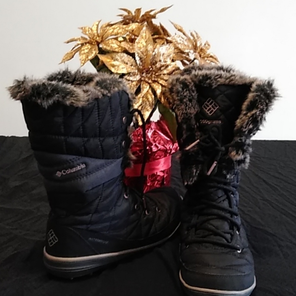 Woman Black Columbia Boots